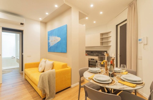 Como Apartment | Rezia Apartments - Three Bedroom Apartment, Sleeps 12