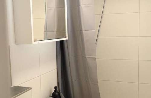Huchting Apartment | Robins - spacious for 5 - balcony - kitchen - WiFi
