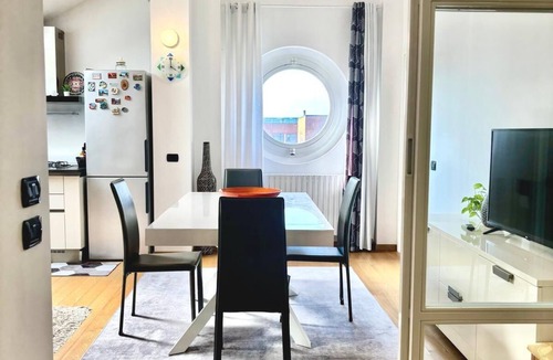 Binda Apartment | Romantic attic Navigli area - free garage near M2 subway