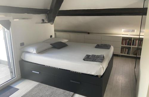 Albate Apartment | Rooftop openspace with balconies parking and bbq