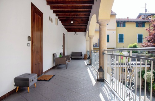 Viggiu Apartment | Room 'Stanza 3' with Shared Garden, Wi-Fi and Air Conditioning