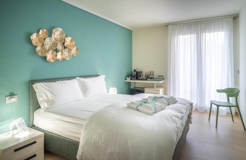 Costa Volpino House | Rooms Le Rive 23
