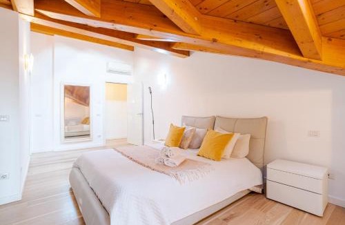 Cesana Brianza Apartment | Roomy and bright apartments with terrace!