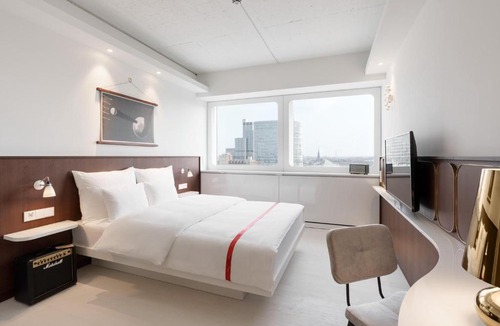 Dusseldorf Old Town Hotel | Ruby Luna Hotel Dusseldorf by IHG