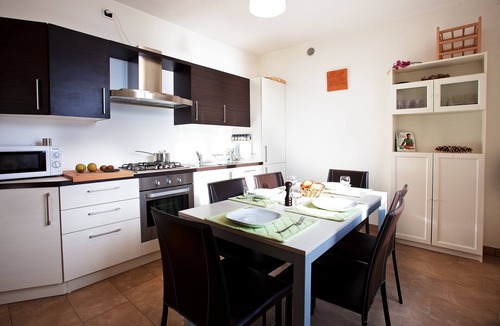 San Siro Apartment | San Siro Residence – Lake View Home With Pool by Italian Apartments.