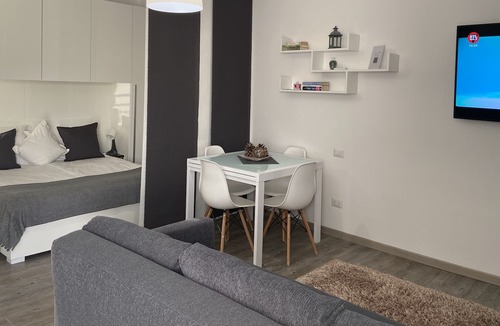 Quarto Cagnino Apartment | "San Siro's Lights"