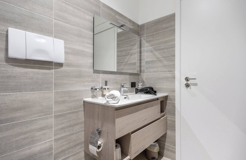 Milan Apartment | Santa Giulia Suite. Like at Home. Leisure or business with all the best comfort!