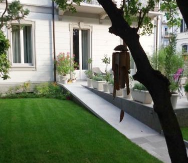 Como House | SantAgata bed&breakfast