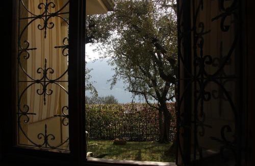 Sarnico House | Sarnico giardino sul lago