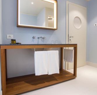 Porta Genova Hotel | Savona 18 Suites