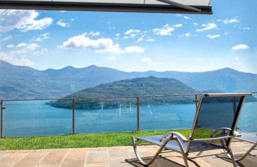 Parzanica Apartment | Segesta - with panoramic outdoor area and swimming pool