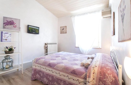 Desenzano del Garda City Centre Apartment | Sisi Apartment & Rooms