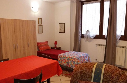 Stezzano Apartment | Sissi holiday home - Red kilometer