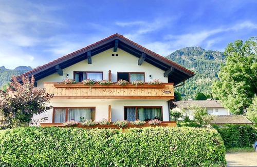 Gmain Apartment | Small cozy studio for 1-2 persons with kitchenette, 22 sqm