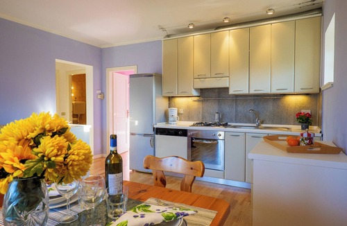 Colico Piano Apartment | Sole 4 Garden Holiday Apartment with Pool