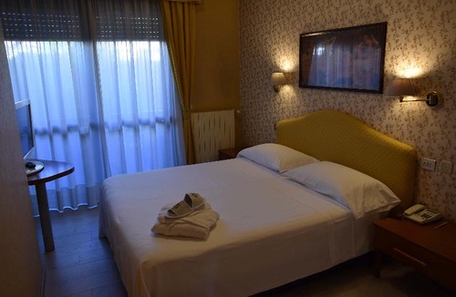 Dalmine Hotel | Spa Hotel Parigi 2