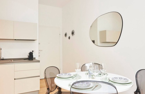 Porta Romana Apartment | Spacious and elegant one bedroom apartment – 3 stops from the Duomo