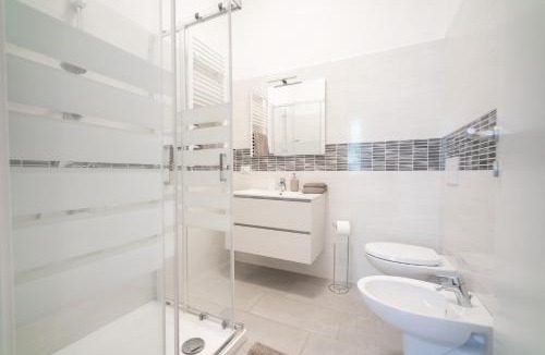Stazione Apartment | Spacious Apartment - 4 Bedrooms and 3 Bathrooms