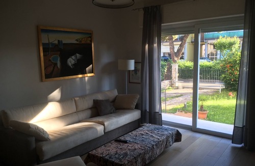 Bedizzole Apartment | Spacious apartment with garden