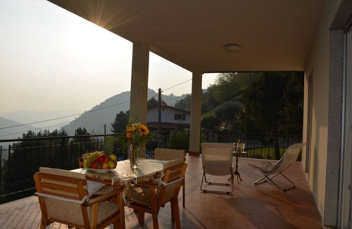 Viadanica Apartment | Spacious apartment with panoramic terrace 10 minutes from Lake Iseo.