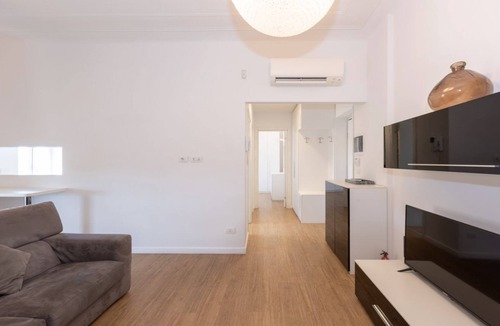Acquabella Apartment | Spacious onebdroom Dateo - Mirable PM