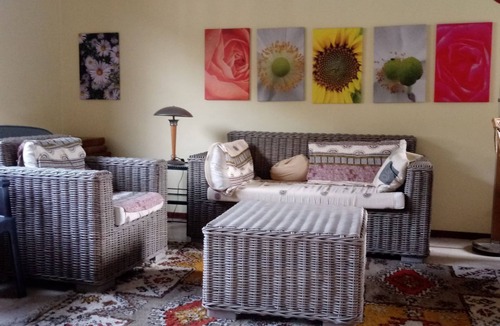 Lavena Ponte Tresa House | Spacious vacation home with garden, approx. 100 m to the lake, with bathing facilities