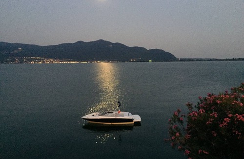 Predore Apartment | SPECIAL OFFER: Tilde Apartment DIRECTLY ON THE LAKE