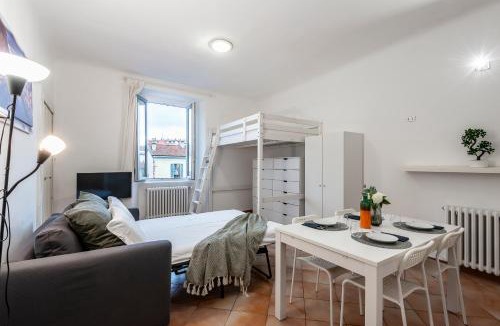Porta Genova Apartment | StayEasy Ripa27 - 4 pax Studio with Navigli View