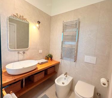 Mazzo Apartment | StayHub-RHO
