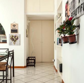 Gioia Apartment | Stazione Centrale - Ariel - appartamento luminoso con terrazzo fino a 6 posti letto