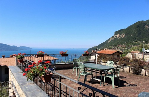 Oldesio Apartment | Stella: with huge lake view balcony