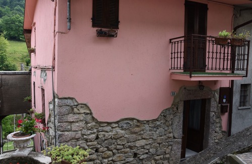 Adrara San Rocco House | Stone house "rock's nest" in the hills, near Lake Iseo for 4 prs.