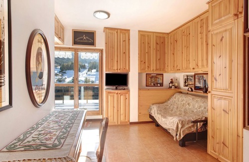 Semogo Apartment | Studio Apartment 'Semogo 1' with Mountain View, Terrace & Balcony