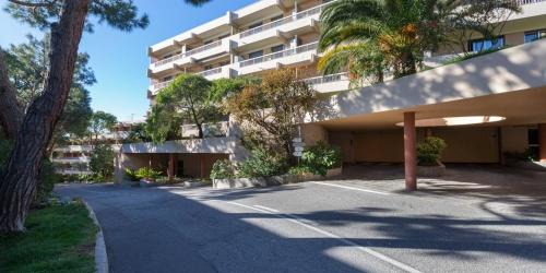 Fabron Apartment | Studio piscine climatisation tennis