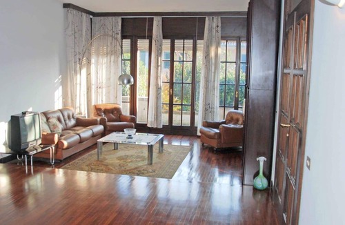 Villa d'Adda House | Stunning private villa for 8 guests with WIFI, TV, terrace, pets allowed and parking