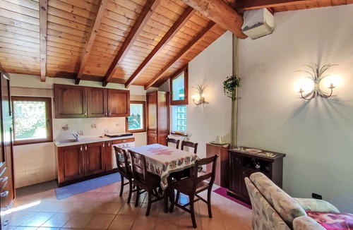 Naggio House | Stunning private villa for 4 guests with TV, terrace and panoramic view