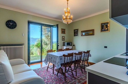 Besozzo House | Stunning villa for 6 guests with WIFI, A/C and TV