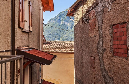 Naggio House | Stunning villa for 4 people with A/C, WIFI, TV, terrace and pets allowed