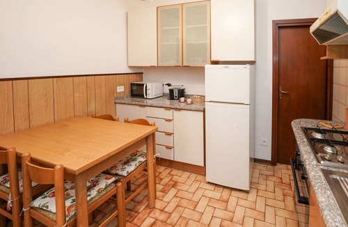 Laveno House | Stunning villa for 5 guests with WIFI, TV, terrace and pets allowed
