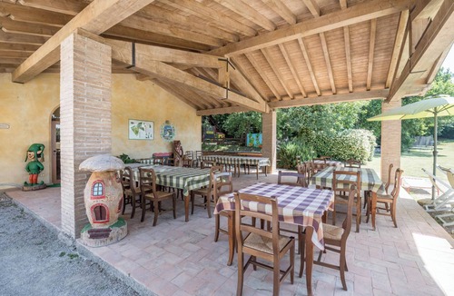 Gavardo Apartment | Stylish Apartment Lina in Agriturismo Colleincanto