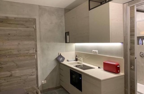 Vassena Apartment | ★Stylish & Cozy★ | ♕Lake View | Margaritaville 1