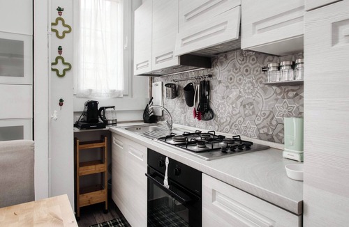 San Siro Apartment | Stylish Flat Near San Siro – Metro, WiFi & AC