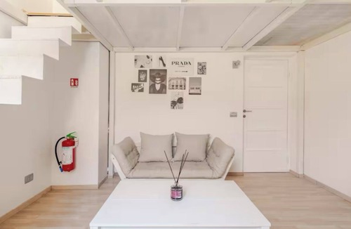 Dergano Apartment | Stylish Loft | 5min Metro | 10min Duomo | A/C