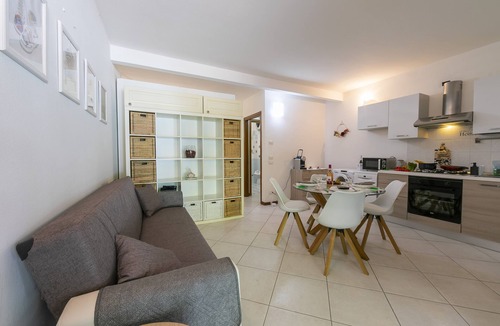 Barbarano Apartment | Suite Perla Salò Terrace 100m from Lake, Salò, Italy