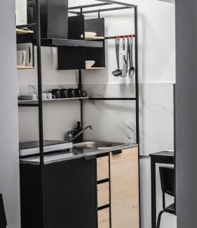 Trivolzio Apartment | Suite Sarenji