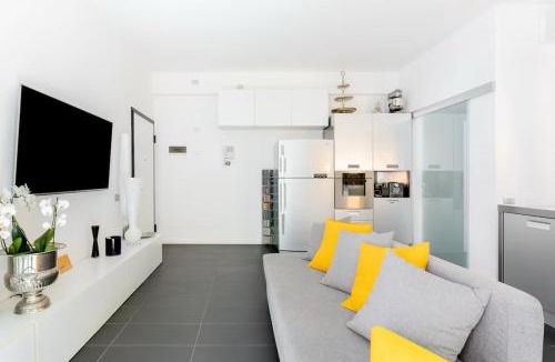 Foppette Apartment | Sunny Design Loft in Milan