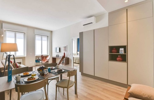 Milan Centre Apartment | Sweett | Duomo II - One Bedroom Apartment, Sleeps 4