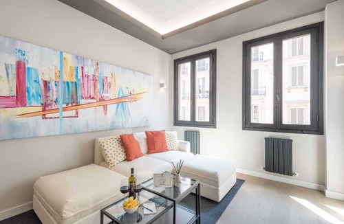 Milan Centre Apartment | Sweett | Duomo IV - One Bedroom Apartment, Sleeps 3