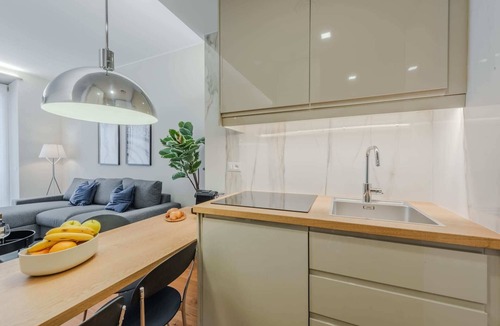 Guastalla Apartment | Sweett | Luxury Velasca VI