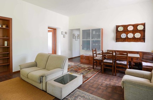 Visgnola Apartment | TATA - Immersed in the valley of olive trees